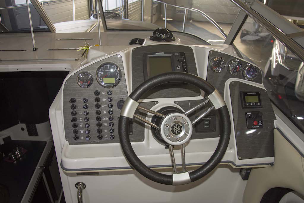Helmstand of the 29 -Yachtline-